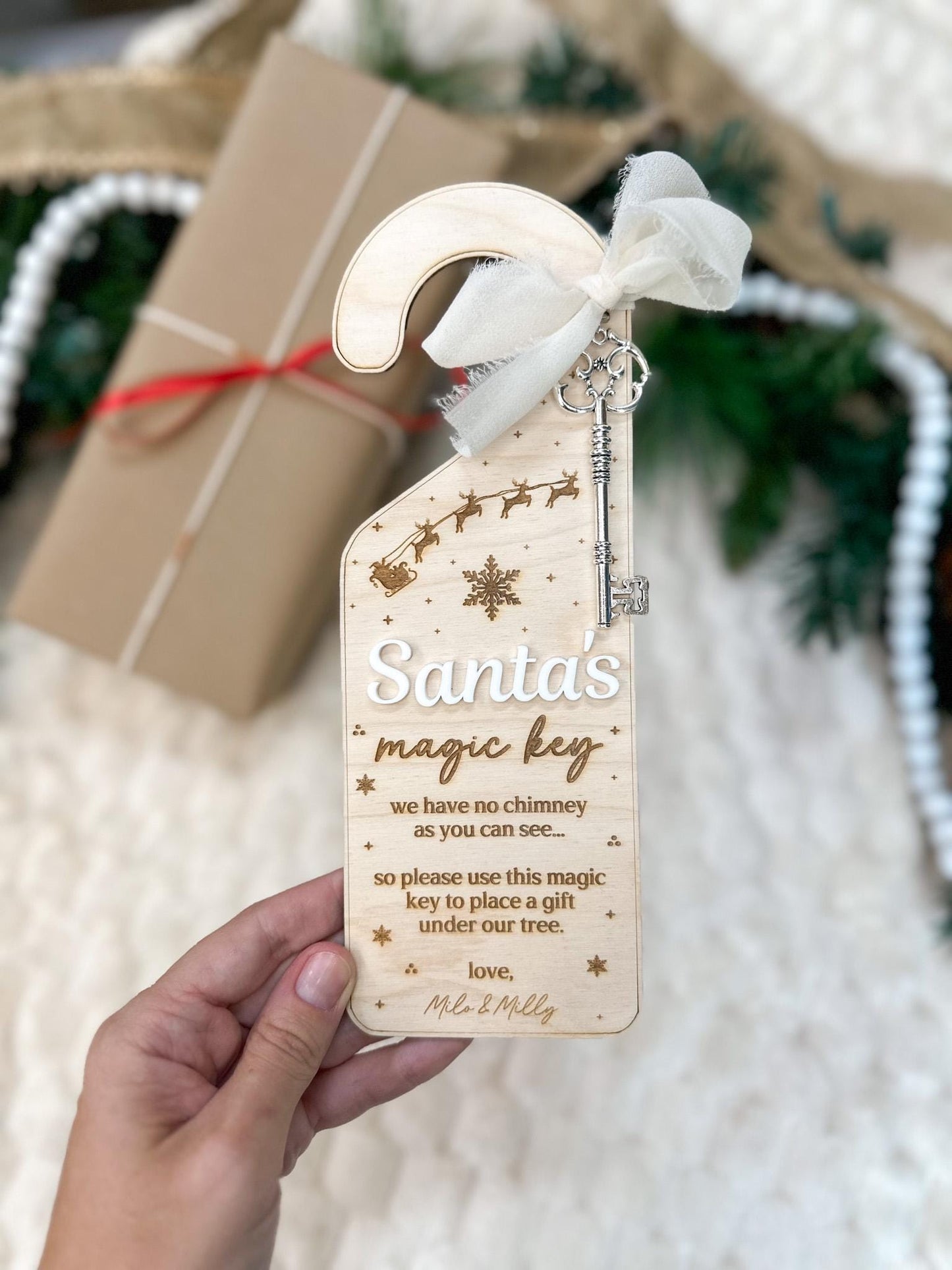 Santa's Magic Key Door Hanger