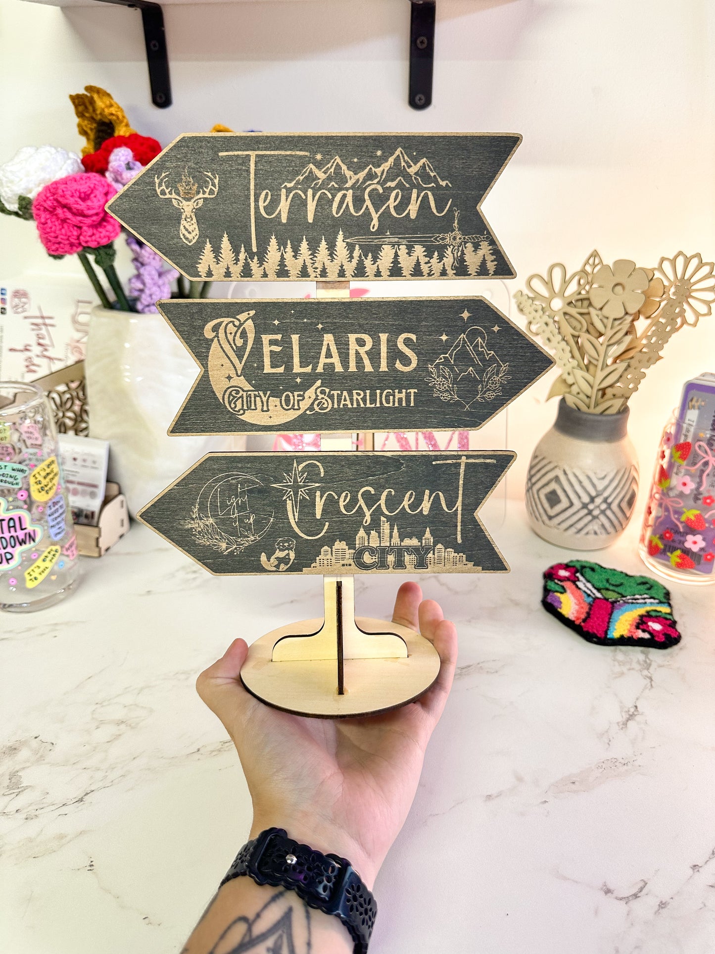 Sarah J Maas - Library Sign Post